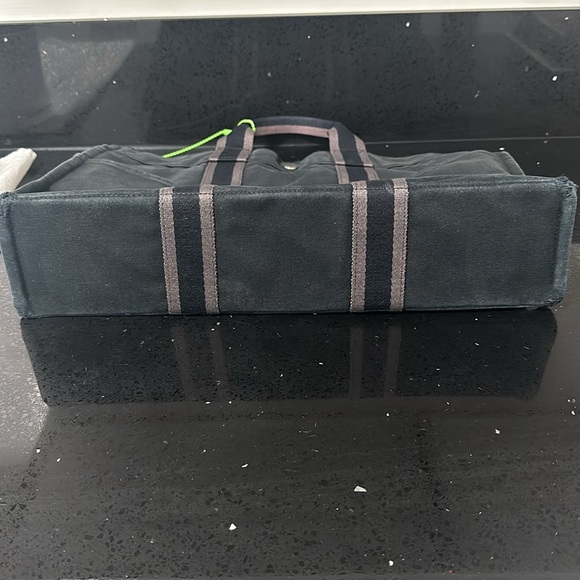 Authentic Hermes Foure Toute Navy & Grey tote - Picture 9 of 15